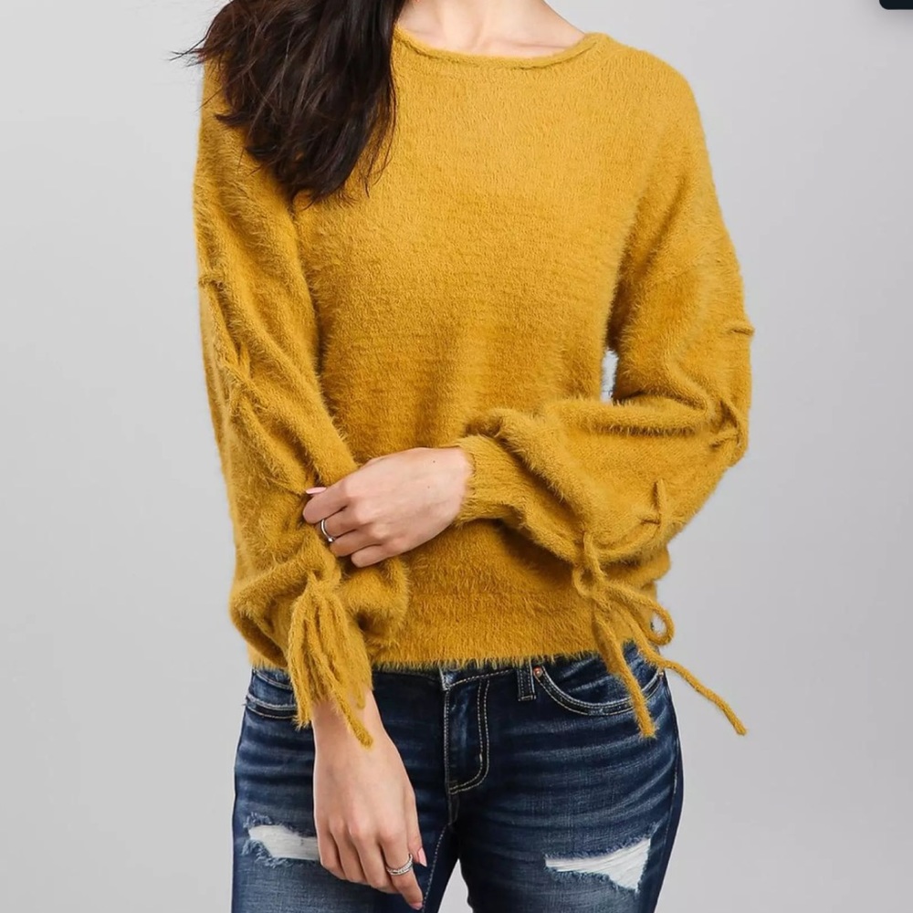 Hyfve Fuzzy Eyelash Sweater M from Buckle